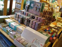 -猫的天空之城概念书店(丽江古城饮玉巷店)