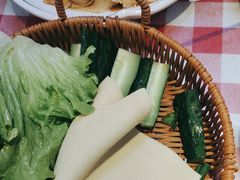 沾酱菜-东北哈尔滨酱骨头馆房掌柜铁锅炖
