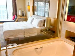 -青岛富力艾美酒店