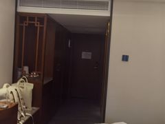 -广东大厦酒店(广州北京路步行街纪念堂地铁站店)