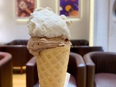 榛子巧克力冰淇淋-VENCHI 闻绮(上海佛罗伦萨小镇店)