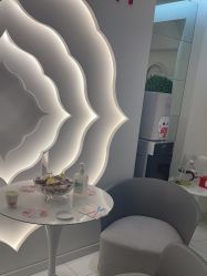 -咪咪比基尼脱毛专业店