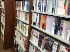 -育才书店(三孝口店)