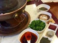 -满旗楼 北京烤鸭·涮羊肉火锅(武昌店)