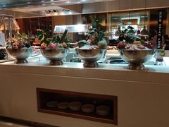 自助取餐区-青岛金沙滩希尔顿酒店·自助餐厅