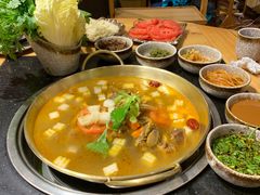 -顶顶汤火牛排火锅·经典铜锅涮肉