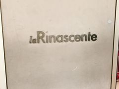 -文艺复兴百货(米兰大教堂广场店)