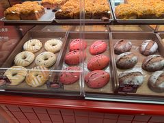 -永旺黄岛购物中心