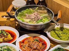 -全牛匠·乐山跷脚牛肉(新中关店)