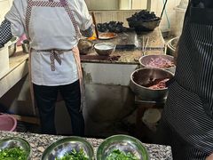 -正宗杨记普洱酸醋米线(总店)