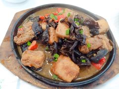铁板毛豆腐-临街徽菜馆·正宗黄山味