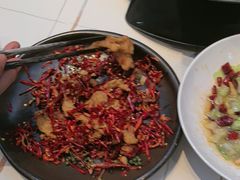 -阿瓦山寨·湘菜现炒·剁椒鱼头王(咸阳总店)