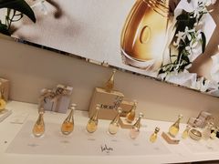 -Dior迪奥(上海世茂广场店)