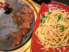 -山川小町·极番烧肉(新地假日广场店)