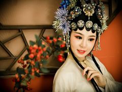 -九月鹰飞汉服摄影工作室