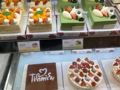 -罗森尼娜(德思勤店)
