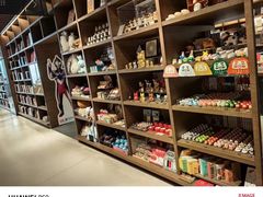 -茑屋书店(天目里店)