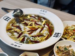 渔语鱼招牌酸菜鱼系列-渔语鱼酸菜鱼新川菜(万象城店)