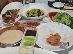 -梅利汴京烤鸭•开封豫菜地标店(东大街店)