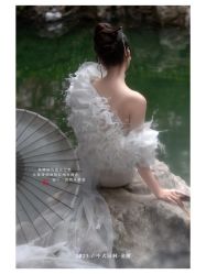 -雪中彩影婚纱摄影·微光艺术中心