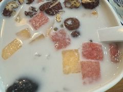 -老何家后安粉·糟粕醋海鲜火锅(三亚湾椰梦长廊店)