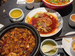 -万重锦·人文川菜馆(骡马市店)