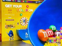 -m豆巧克力世界(上海世茂广场店)