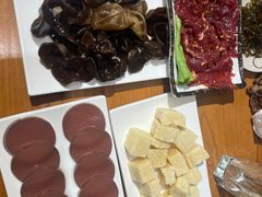 -鱼遇木桶斑鱼火锅(塔湾店)