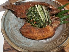 香茅草烤罗非鱼-滇越乘象云南餐厅(次渠店)