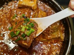 -帅巴人舅母子腊蹄民俗村