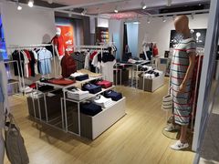 -LACOSTE(新中关购物中心店)