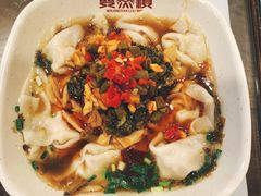 -双燕楼·手工馄饨·汤面小吃(世纪汇店)