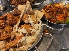 炸鸡一半一半-富乐满韩国正宗炸鸡韩国料理(虹泉路店)