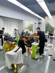 -茶发Salon·烫发染发理发