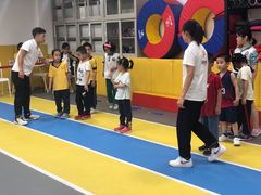 -逗你运动体能训练中心(冠城店)