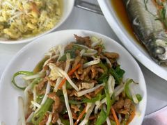 -丹水桥地锅鱼·翘嘴鲌·地方特色全鱼宴(丹江口大坝店)