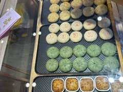 -嘉华鲜花饼(四方街旗舰店)