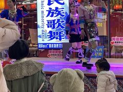 -刘姐啤酒鱼民族演艺餐厅(西街总店)