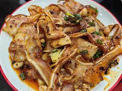 -烧哥美蛙肥肠鱼火锅·十五年社区店