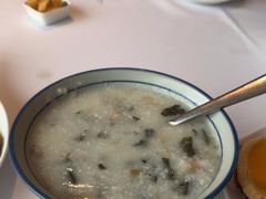 生晒蚝豉菜干咸骨粥-粤财皇冠假日酒店·彩华轩中餐厅