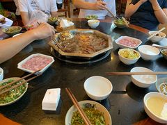 -九尺赵老四鲜鹅肠火锅