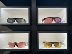 -LensCrafters亮视点·OAKLEY精选(静安嘉里中心店)