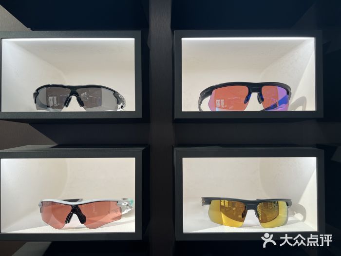LensCrafters亮视点·OAKLEY精选(静安嘉里中心店)图片