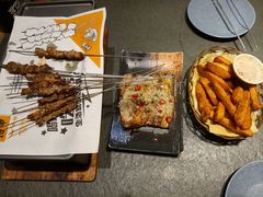 -三兄弟灰太狼烧烤.龙虾烤鱼(上海交大店)