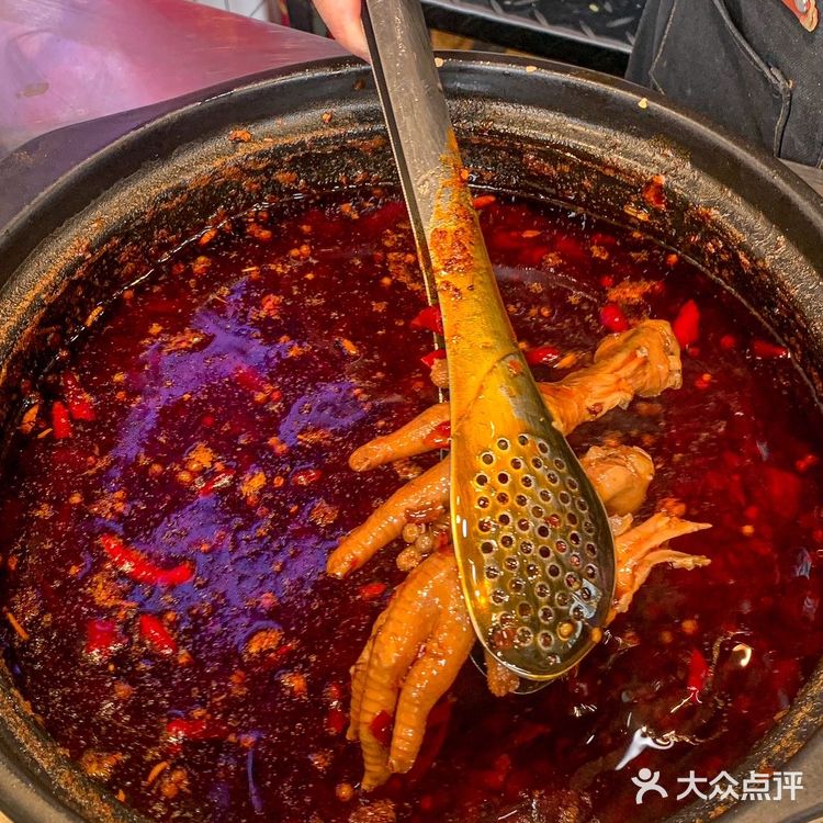 降龙爪爪是什么神仙店铺啊🤩耙猪蹄真的香‼️