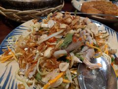 鸡肉沙拉-Cuc Gach Quan Restaurant