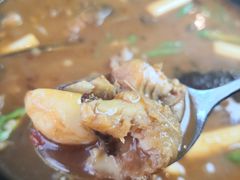 -有红鸡毛店·川菜(建设路店)