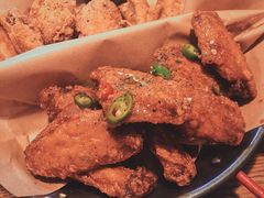 炸鸡翅一半一半-富乐满韩国正宗炸鸡韩国料理(虹泉路店)