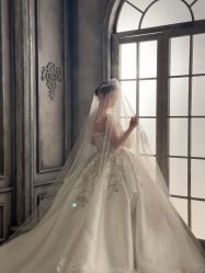 -雪中彩影婚纱摄影·微光艺术中心