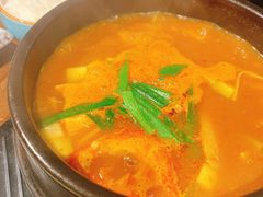 -明洞阿姨·韩式酱蟹烤肉·创意料理(三元桥店)